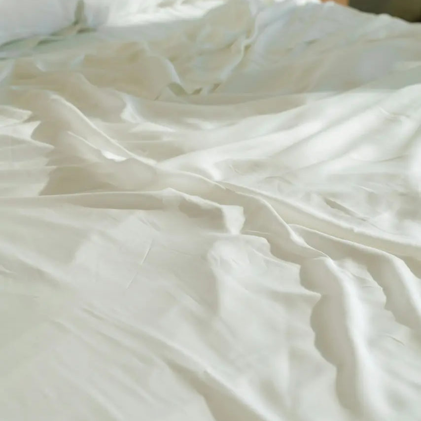 12 Reasons Why Silky Smooth Bedding Improves Sleep Quality